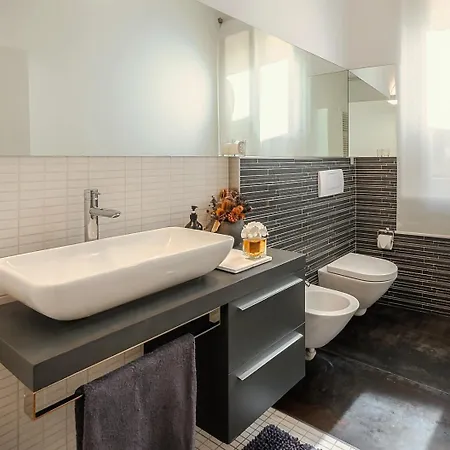 Dimora Farini Модена