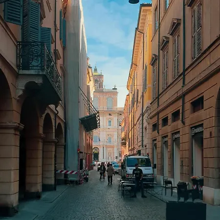 Dimora Farini Модена